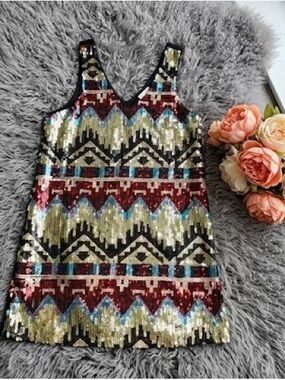 EVERLY Sequin Aztec V-Neck Mini Shift Dress